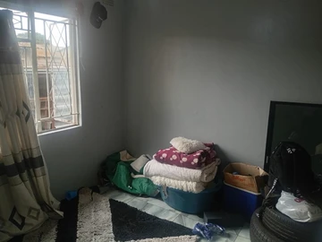 6 Bedroom House