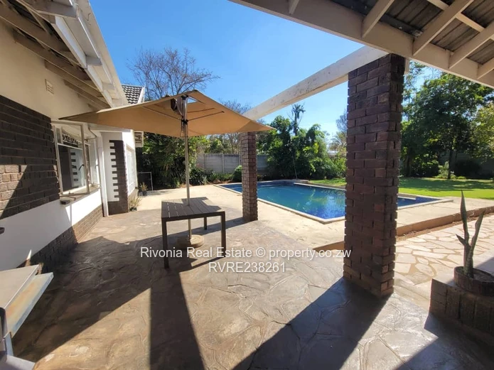 Alexandra Park: 4-Bed Home, 1990m², Secured & Spacious