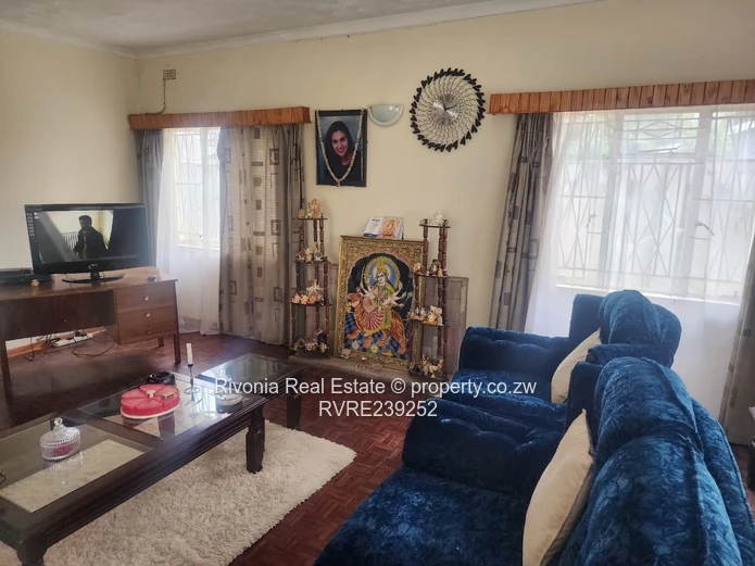 Emerald Hill: 4-Bed Home on 2030m² with Borehole,Mortage accepted 