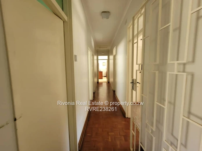 Alexandra Park: 4-Bed Home, 1990m², Secured & Spacious