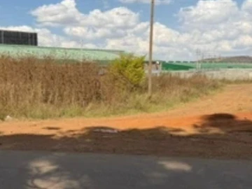 Commercial & Industrial Land