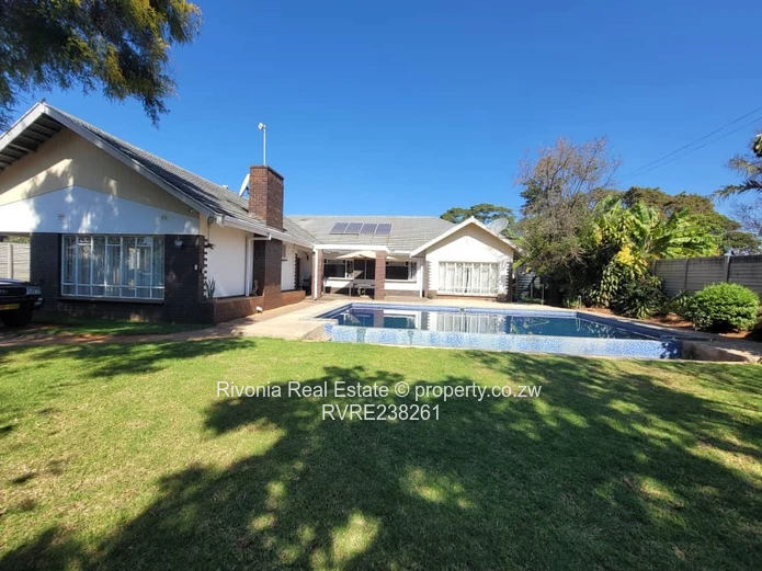 Alexandra Park: 4-Bed Home, 1990m², Secured & Spacious