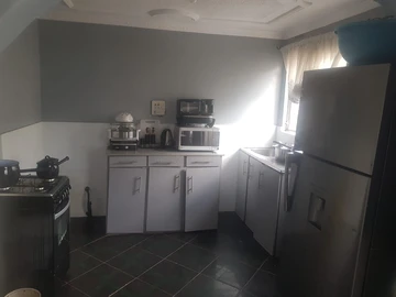 6 Bedroom House