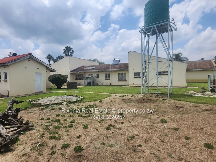 Emerald Hill: 4-Bed Home on 2030m² with Borehole,Mortage accepted 