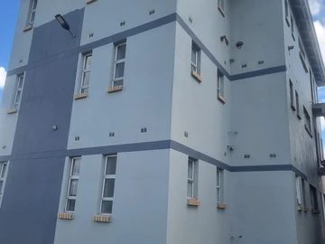 3 Bedroom Flat & Apartment