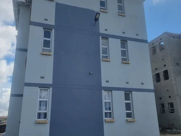 3 Bedroom Flat & Apartment