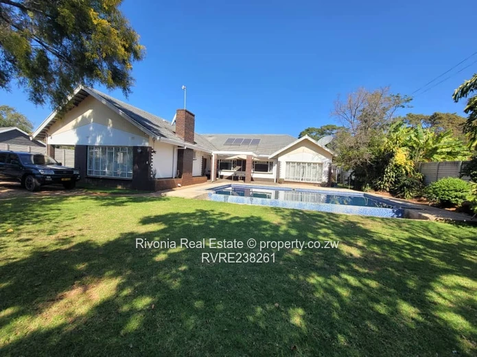 Alexandra Park: 4-Bed Home, 1990m², Secured & Spacious