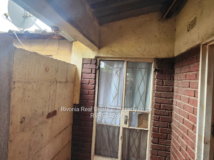 Glen Norah A 4-Bed Redbrick Home with Rental Rooms