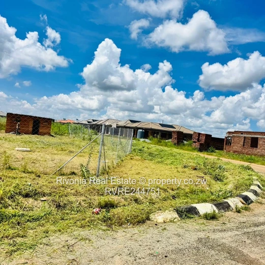 Corner 300m² Stand 50% deposit balance in 6 -12montha — Glaudina, Harare West