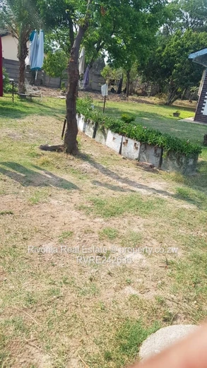 Prospect 3-Bed Home on 4,052m² — Borehole & Large Garden