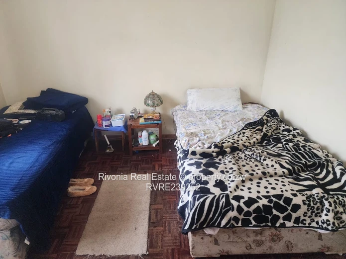 Emerald Hill: 4-Bed Home on 2030m² with Borehole,Mortage accepted 