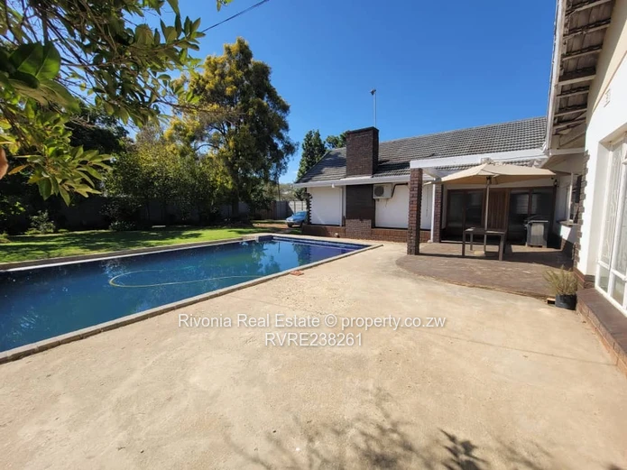 Alexandra Park: 4-Bed Home, 1990m², Secured & Spacious