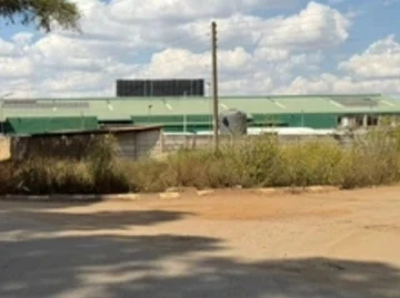 Commercial & Industrial Land