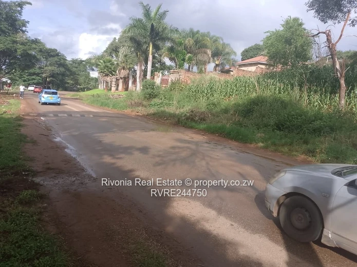 2000m² Gletwin Park Stand — Tarred Road & Access Control