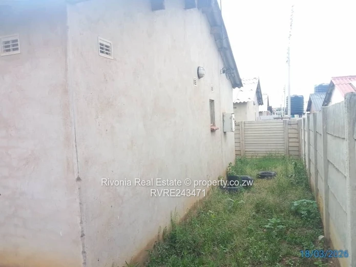 House for sale in Budiriro Cabs