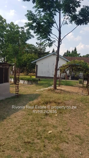 Prospect 3-Bed Home on 4,052m² — Borehole & Large Garden