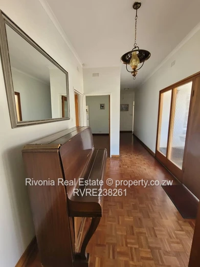 Alexandra Park: 4-Bed Home, 1990m², Secured & Spacious