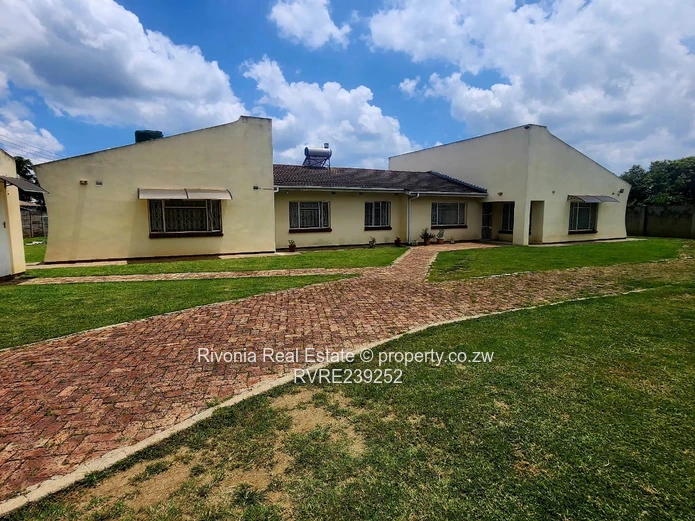 Emerald Hill: 4-Bed Home on 2030m² with Borehole,Mortage accepted 