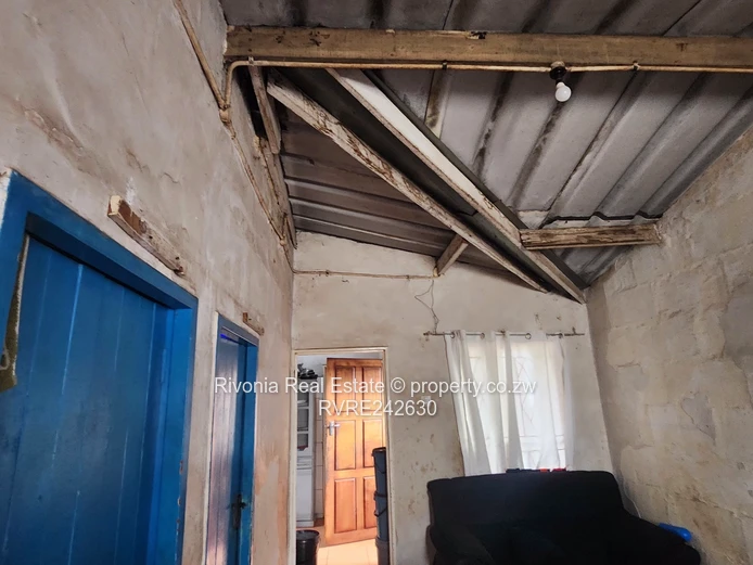 Glen Norah A 4-Bed Redbrick Home with Rental Rooms