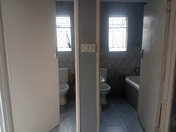 6 Bedroom House