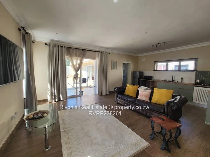 Alexandra Park: 4-Bed Home, 1990m², Secured & Spacious